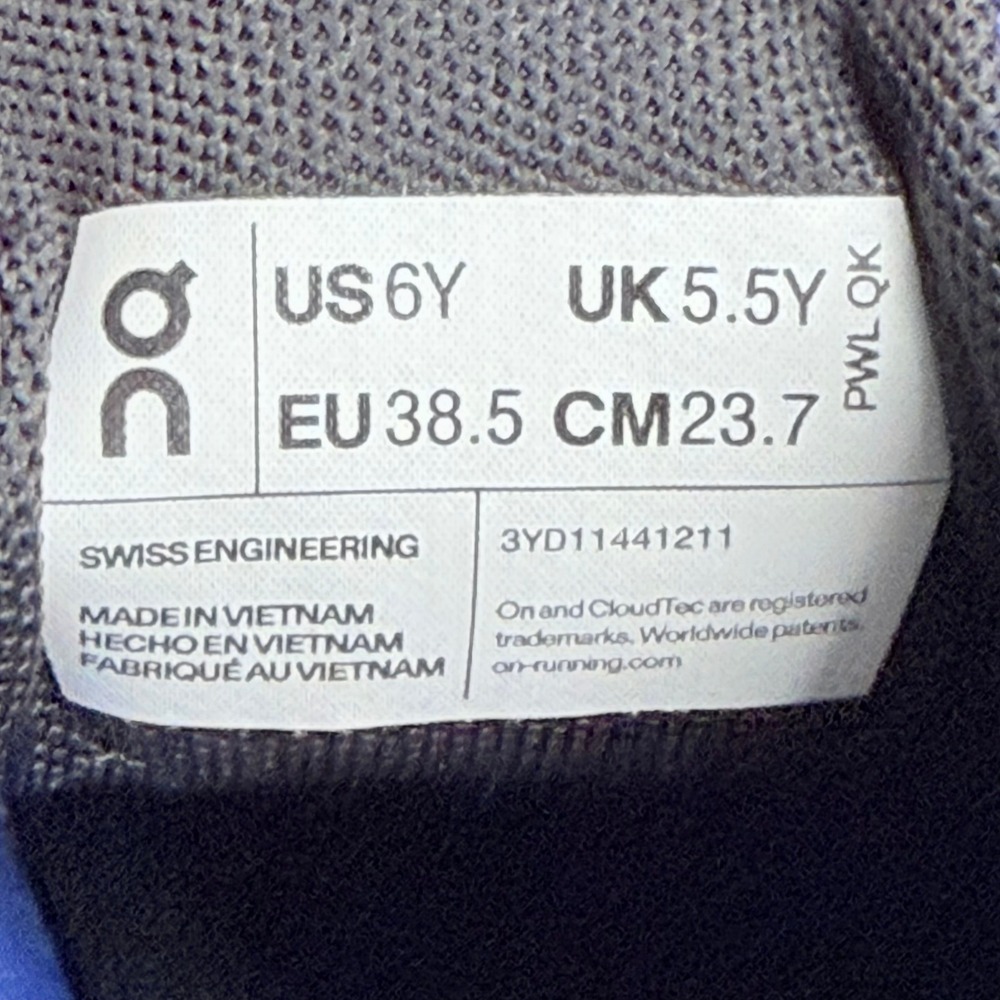 On Cloud Sky Ultramarine Indigo Blue Youth Running Shoes 3YD11441211 Size 6Y - Picture 7 of 10
